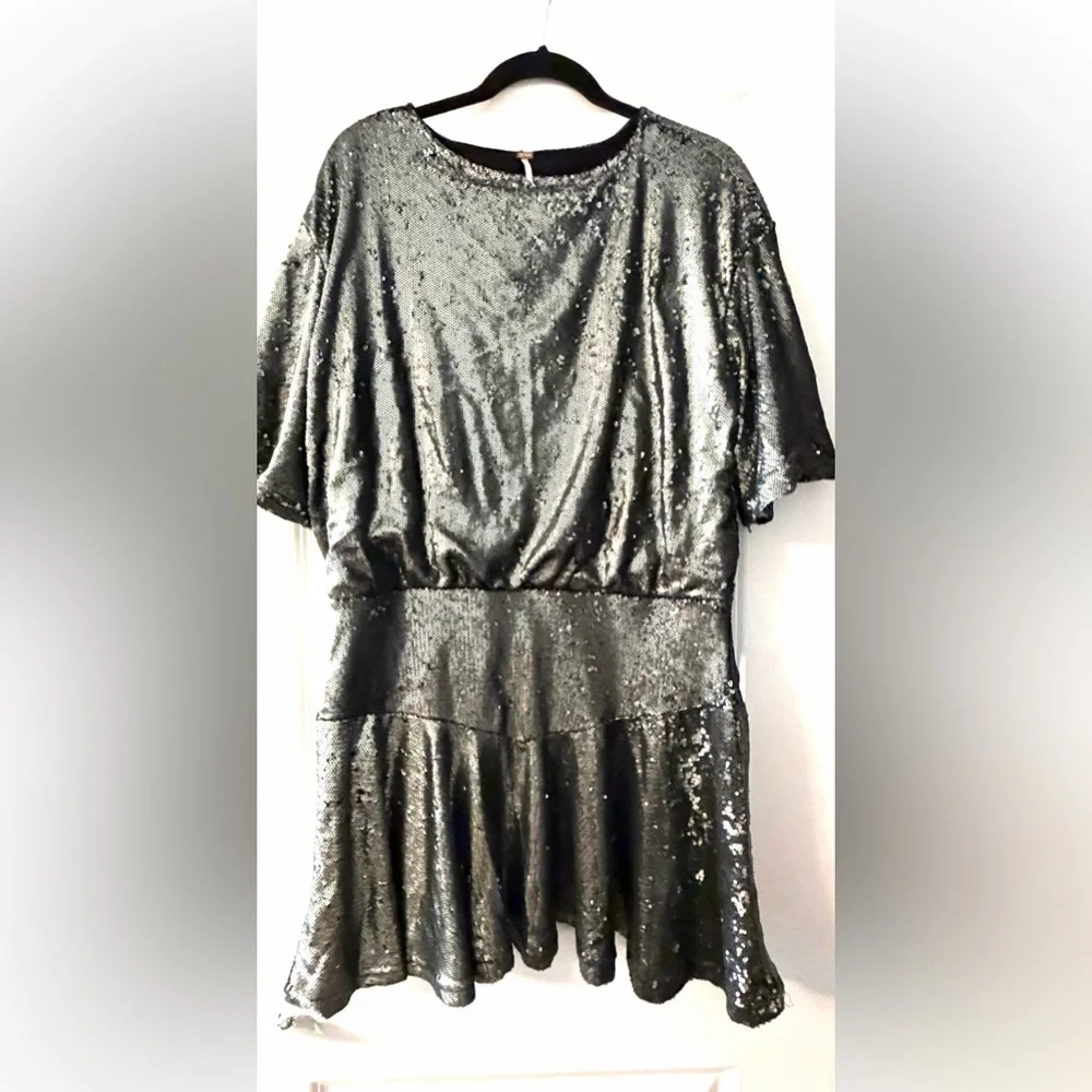 Manuka Sequins Mini In Grey gunmetal